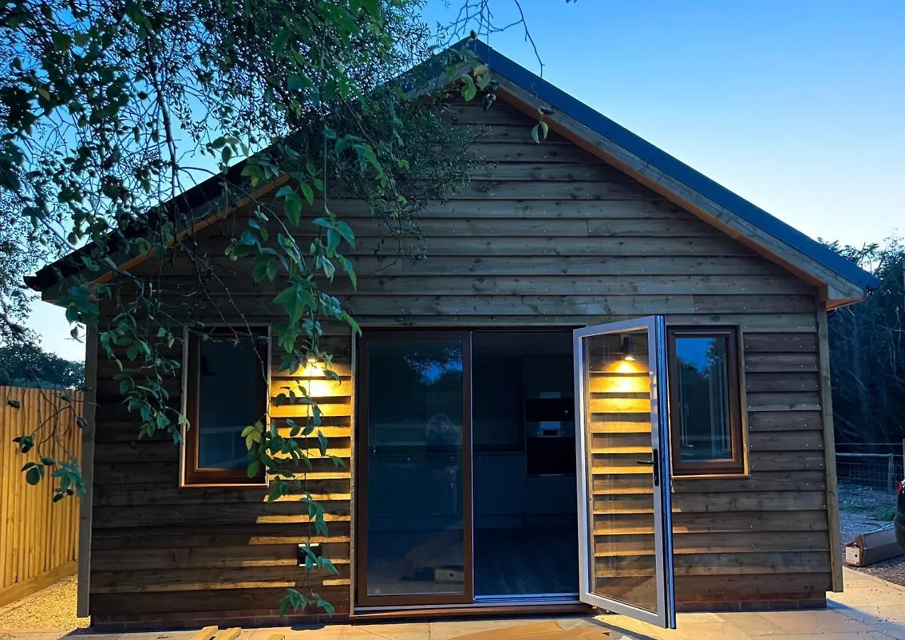 Lakeside Lodge Eastleigh Holiday home